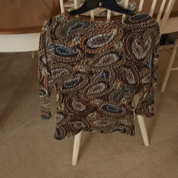 Top - Picture 2 of 3